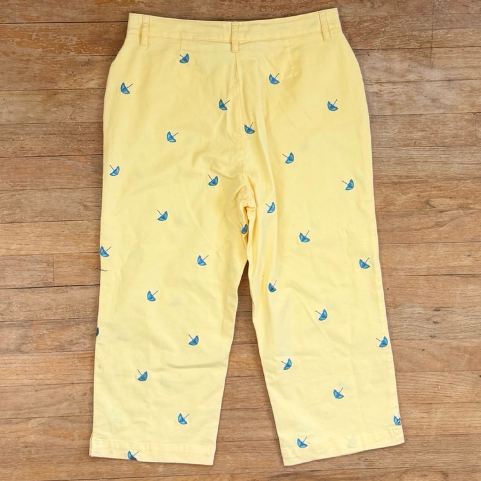 Vintage Umbrella Print Capris 1990s Cotton Spandex Yellow Pants Women’s Size 4 P
