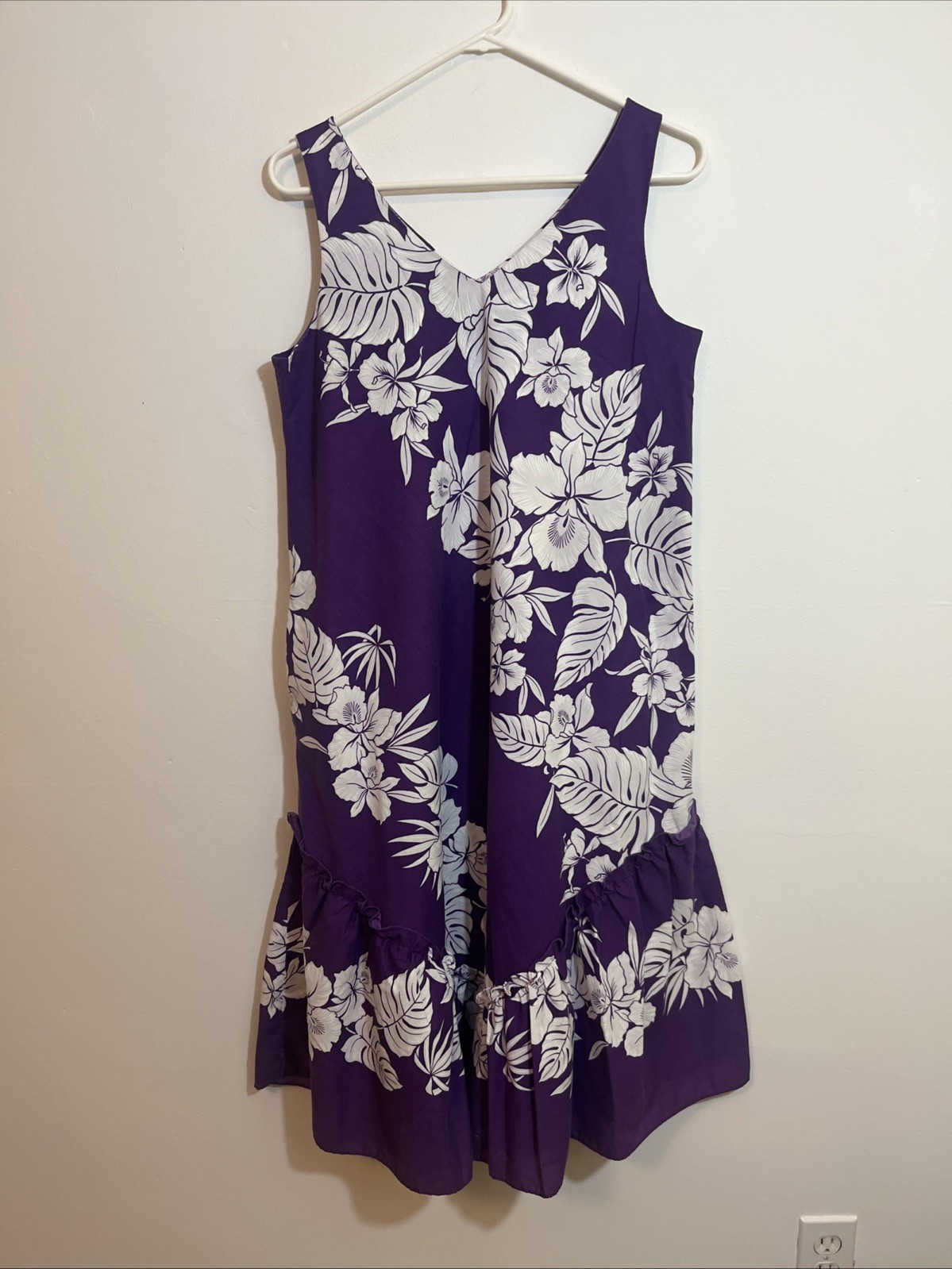 Hawaiian Maxi Dress Helenas Small Purple Floral Vintage 100% Cotton Ruffled Hem