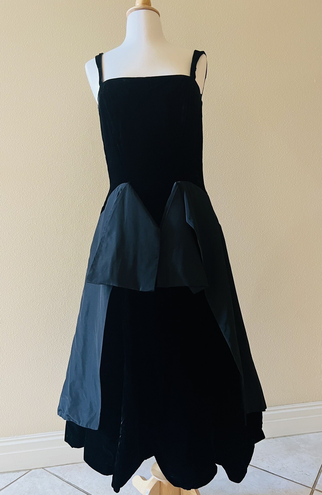 Vintage 50s Black Velvet & Taffeta Panel Gown Dress w/Bustle Saks 5th Ave Sz 15