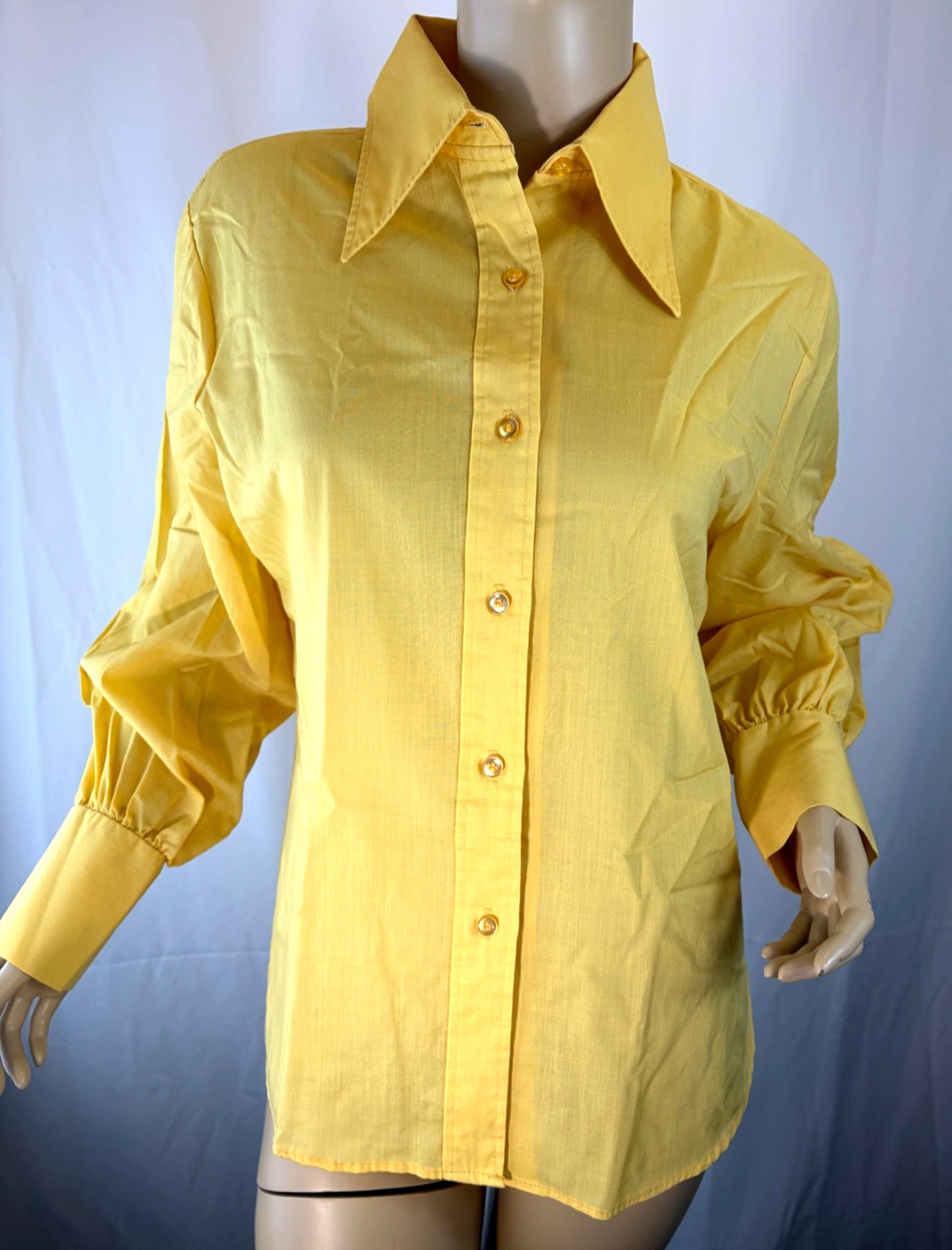 Vintage 1960s 70s L Dagger Collar Puff Balloon Bishop’s Sleeve Poet Blouse Shirt