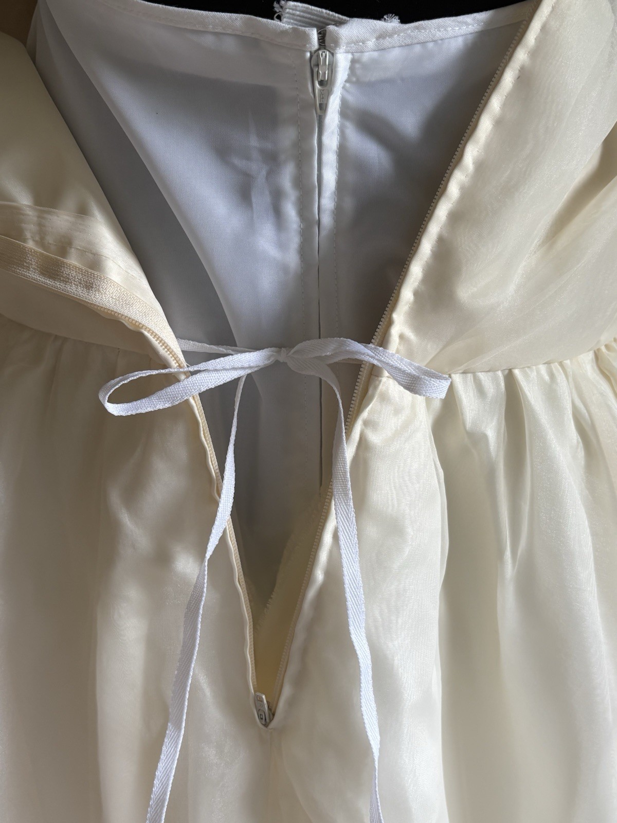 Vintage Renaissance 70’s Victorian Edwardian Wedding Dress Train Size 2/4P +VEIL
