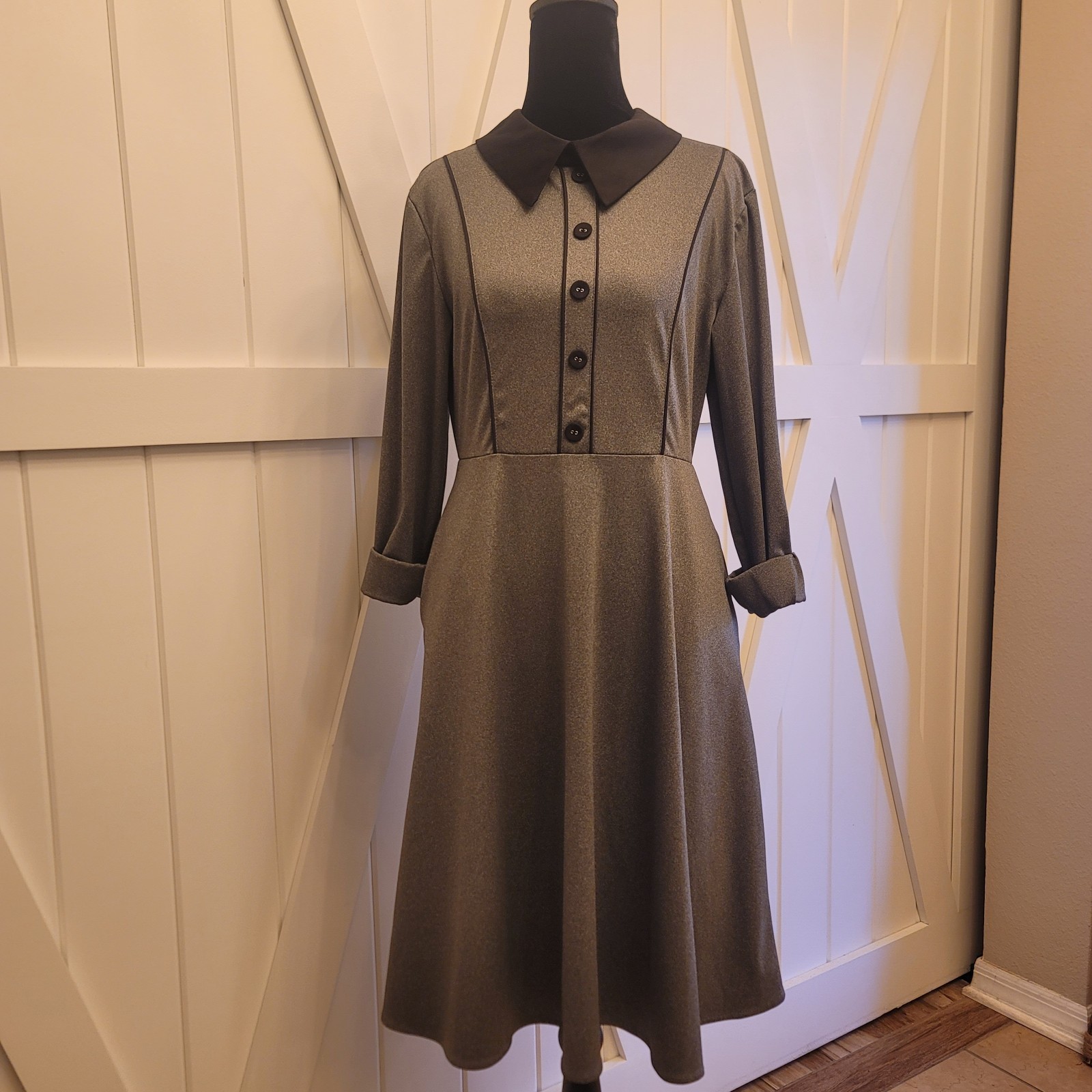 Vintage-Inspired Peter Pan Collar Fit & Flare Midi Dress | Small | Long Sleeve