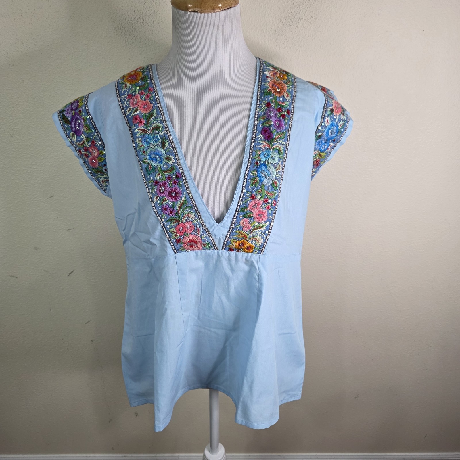 Vintage 1970’s Women’s Embroidered Handmade V neck Shirt Blouse Size M/L Peasant