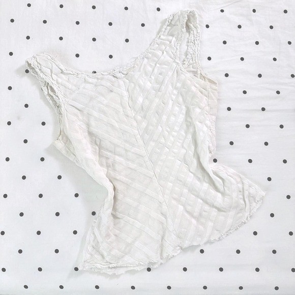 White vintage Margaret O’Leary cotton cami top with cute design