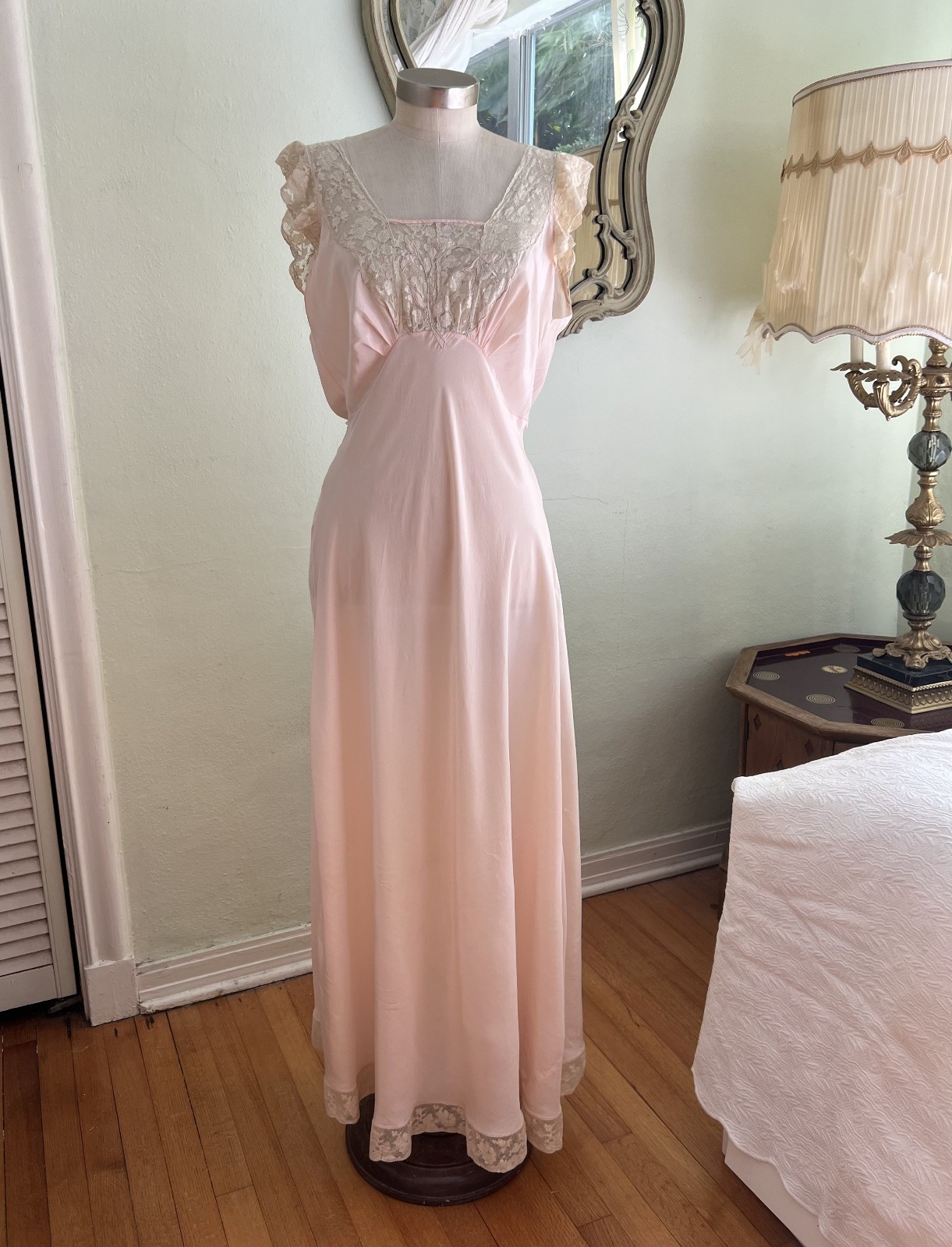 Vintage 1930s 40s Silk Bias Cut Nightgown Dress Lace Peach Ruched Embroidered L