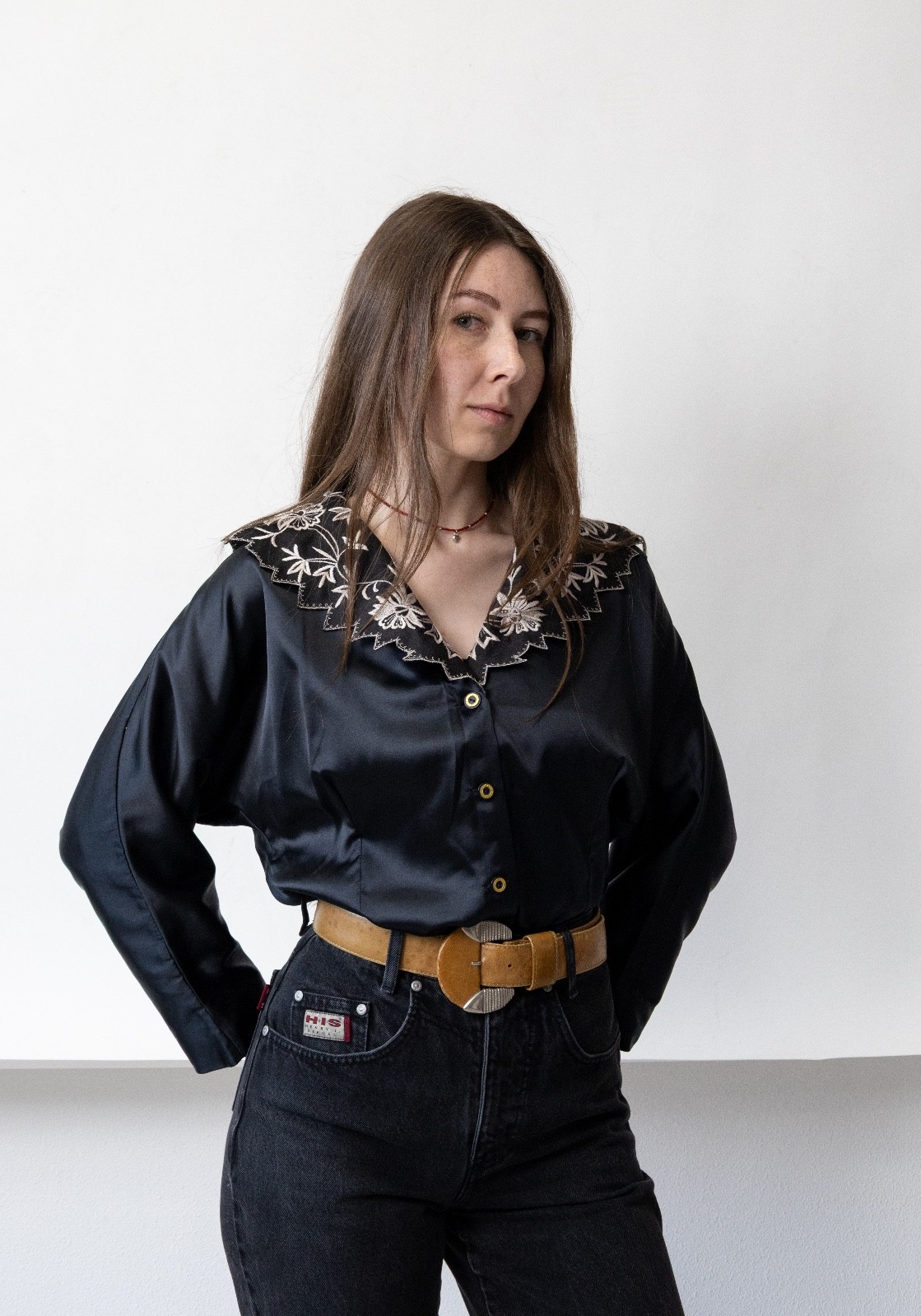 Vintage 90s Black Embroidered Collar Satin Blouse Women’s M Floral V Neck 1990s