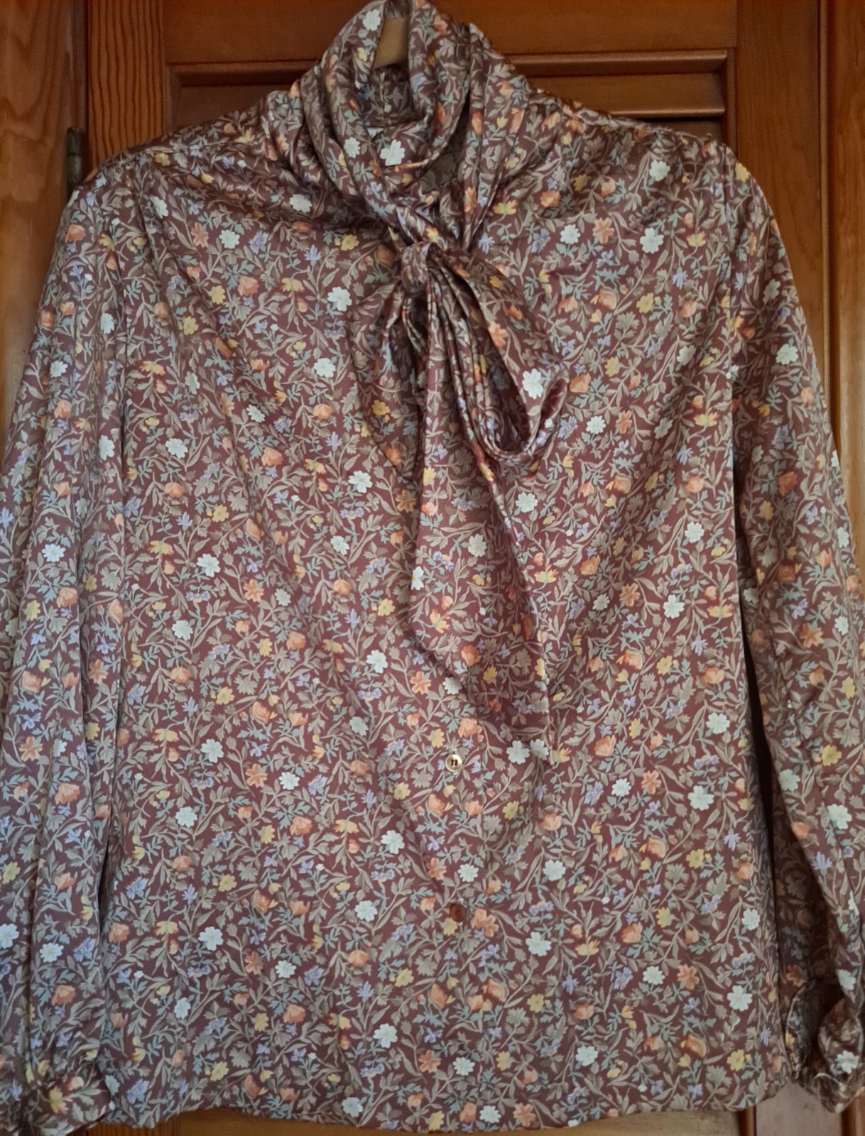 Vintage Lady Manhattan Mauve Floral Professional Tie Blouse Size 12