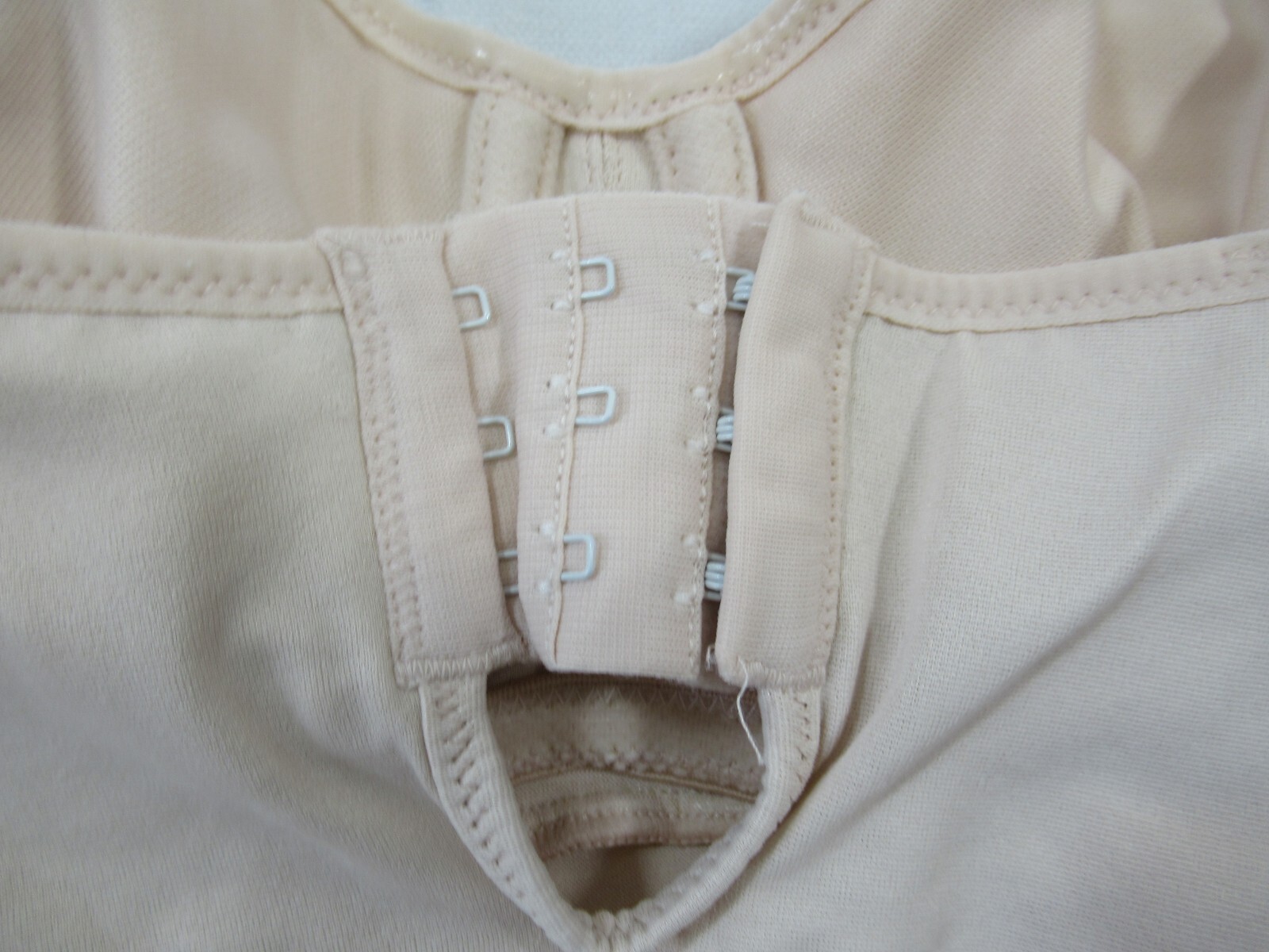 Vintage Y2K Victoria’s Secret Strapless Full Slip 36B Beige Underwire Shapewear
