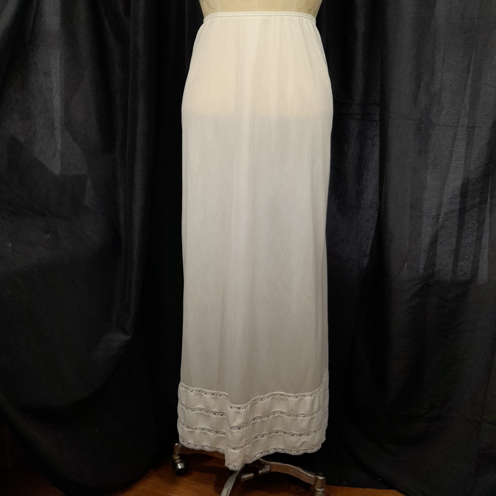 Aristocraft Superior Half Slip Womens S Ivory Maxi Nylon Lace USA Union Vintage